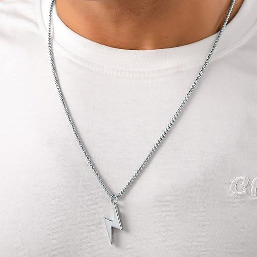 Mens lightening chain with pendent